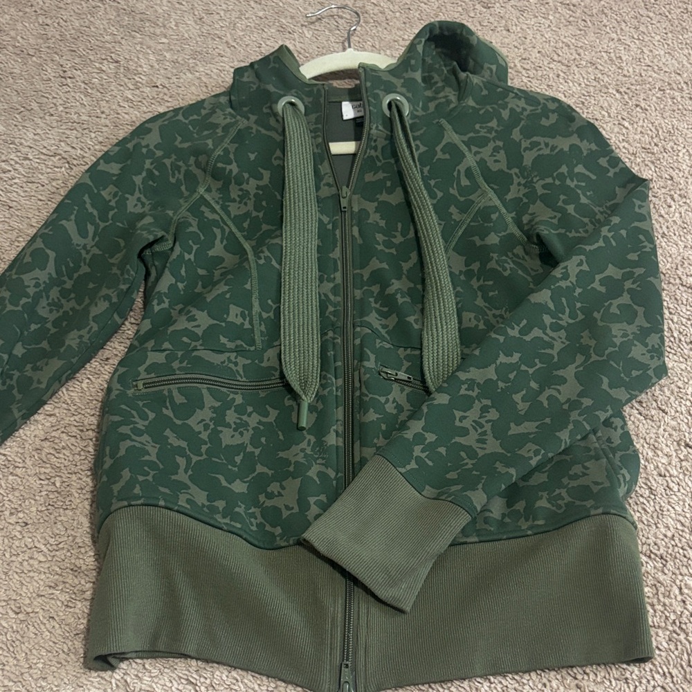 Cabi camo hoodie
